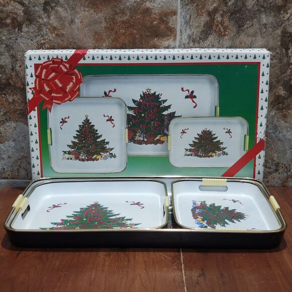 3 Piece Lacquered Tray Set Christmas Tree Scene Handled Lightweight Serving Tray - Picture 3 of 12